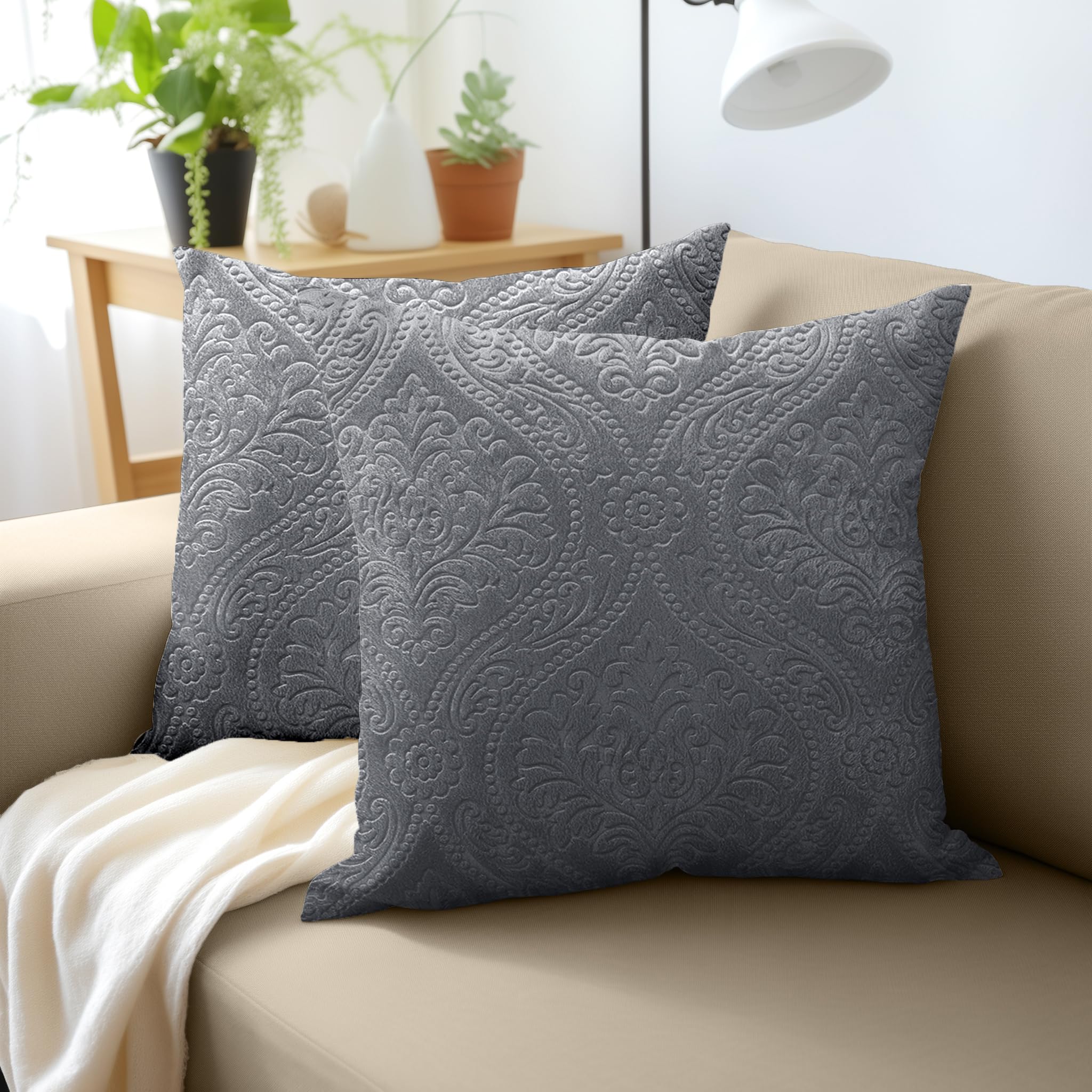 Velvet Cushion Covers Set of 2 - Grey 50x50 cm-image-6eadbcff-718f-4318-8b54-c606ac89f762-95390