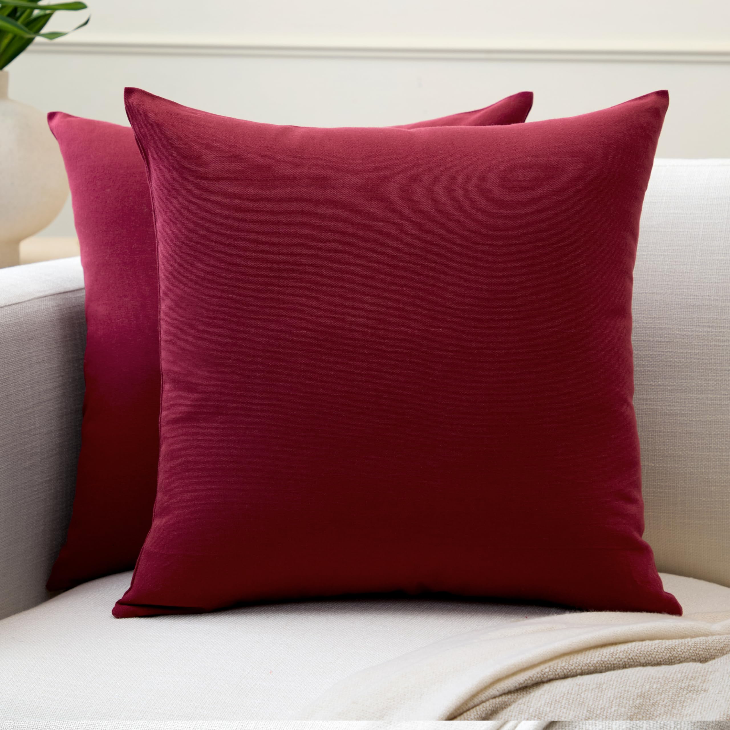 Cotton Throw Pillow Covers Set of 2 - Rich Maroon 50x50 cm-image-8e9b04c3-9b7e-4f6f-b7b2-78cf268e87fc-95403