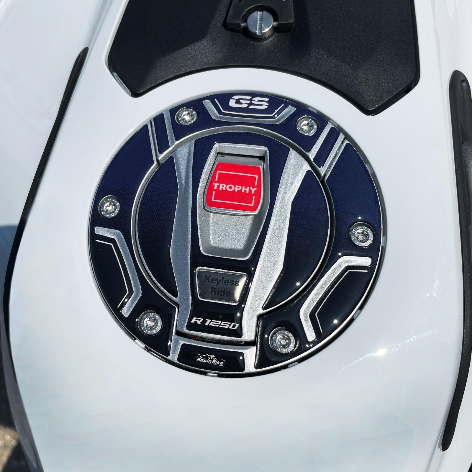 3D Resin Tank Cap Stickers - Clear Style-image-ee50b37e-bdaa-47f3-8347-1b1c322dcda7-114664