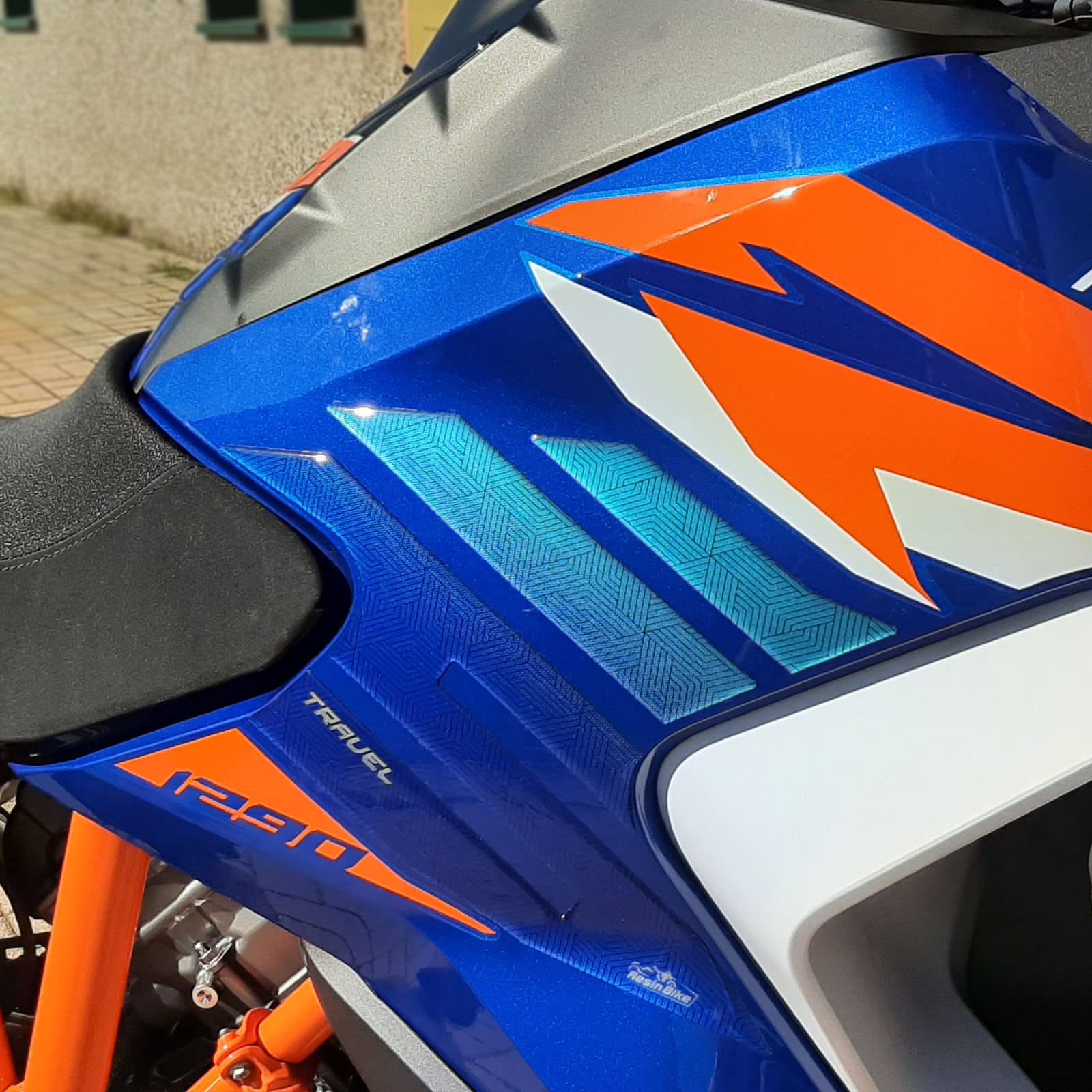 3D Tank Stickers for KTM 1290 R - Side Protectors-image-15948143-d26c-4607-b93f-40510a5d2429-112502