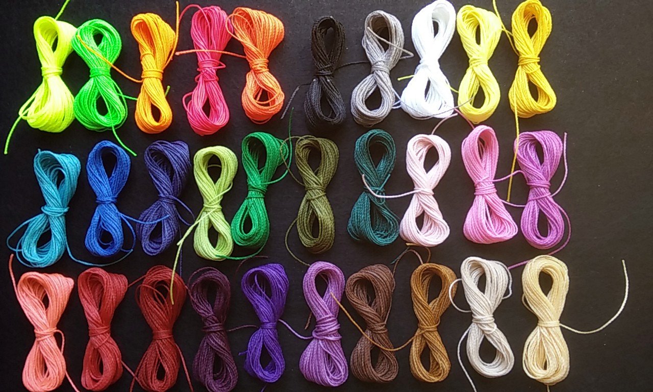 Waxed Thread Linhasita Set - Red 30 Colours-image-7fa1d3b2-7fb8-4a8b-973b-1422711d4d71-110928