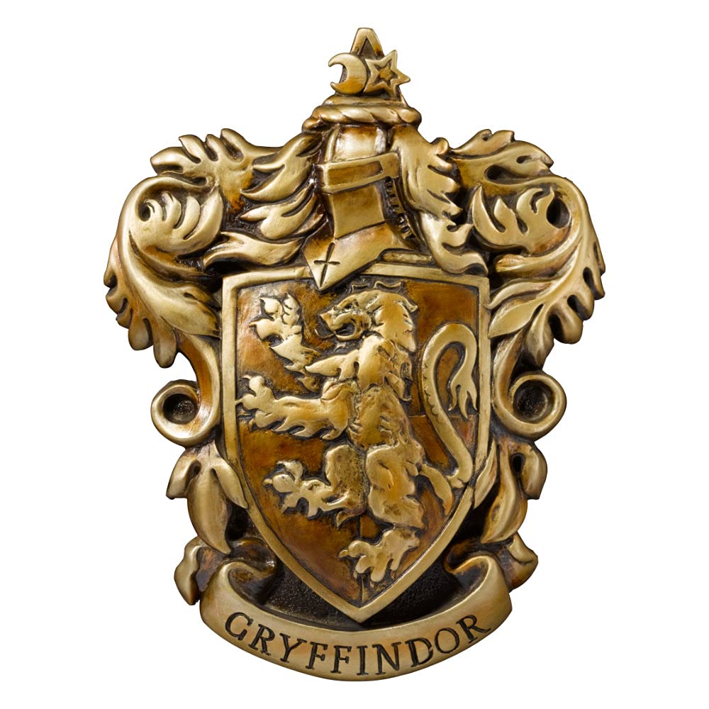 Harry Potter Gryffindor Crest Wall Art - Bronze 13.6x11.6cm-image-3a102b65-e0ab-4708-88e4-c828e5d7545e-108430