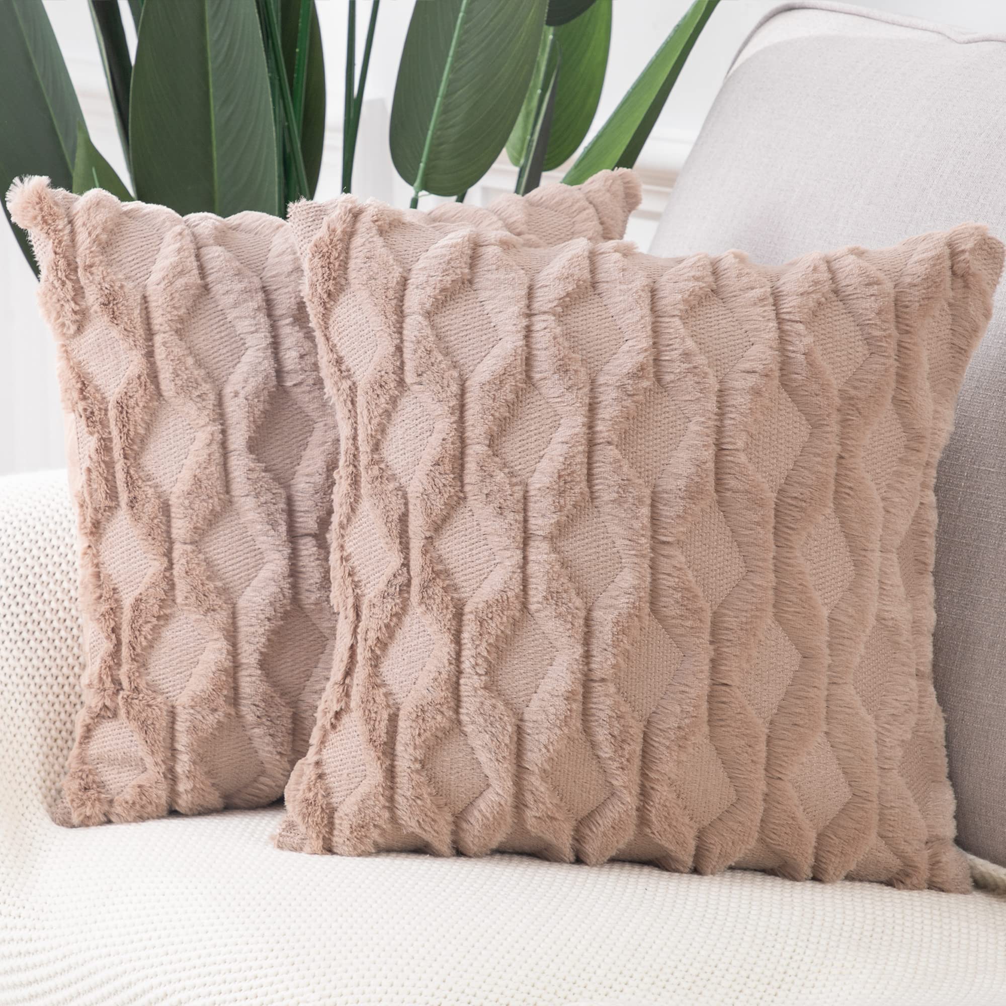 Plush Velvet Cushion Covers Set of 2 - Light Brown 65x65 cm-image-582b34a4-1570-4f80-8c0c-a0e66fd642cc-123491