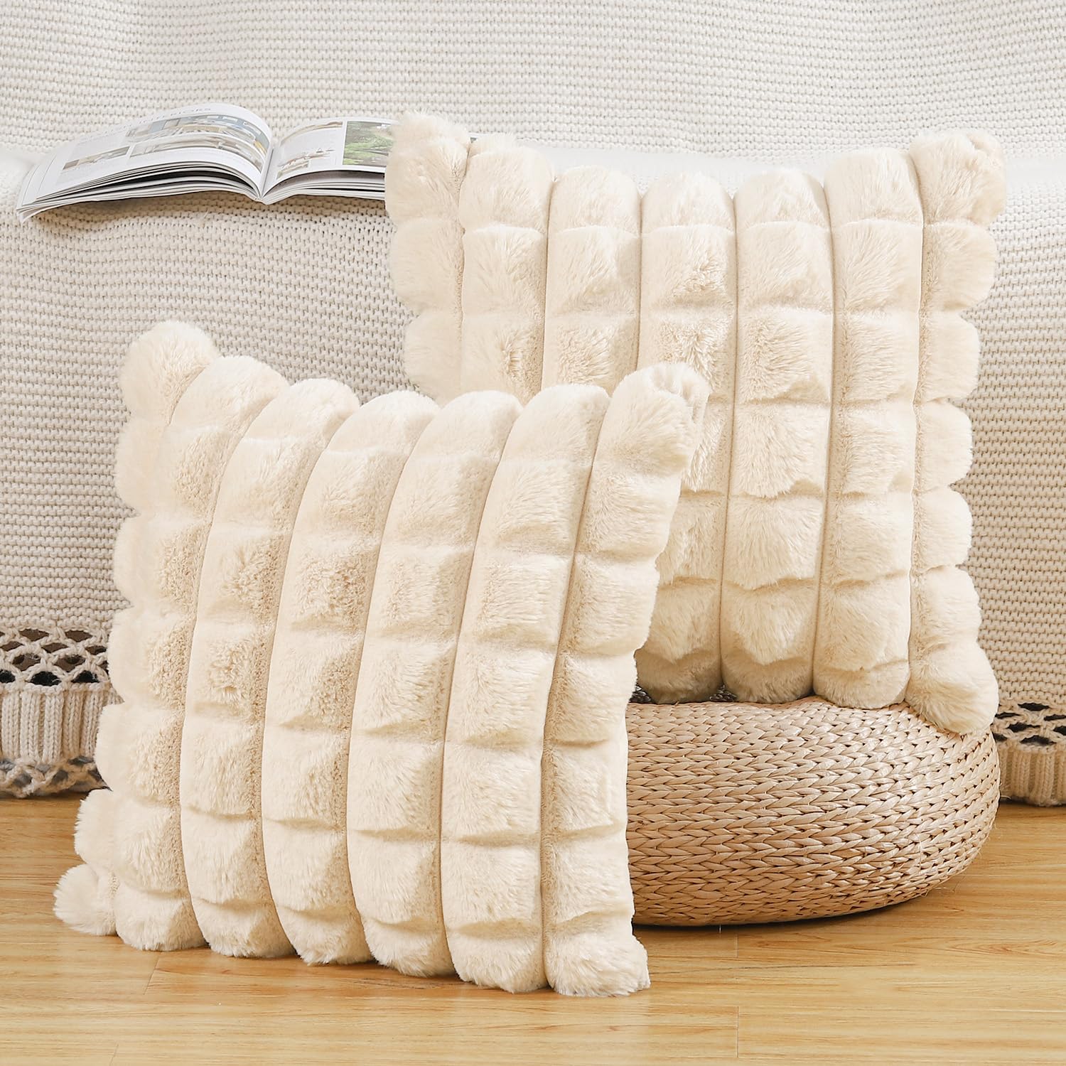 Faux Wool Cushion Covers Set of 2 - Plaid Beige 55x55 cm-image-9993c456-1ff7-43c9-97a1-8aaa55dfc4a8-121952