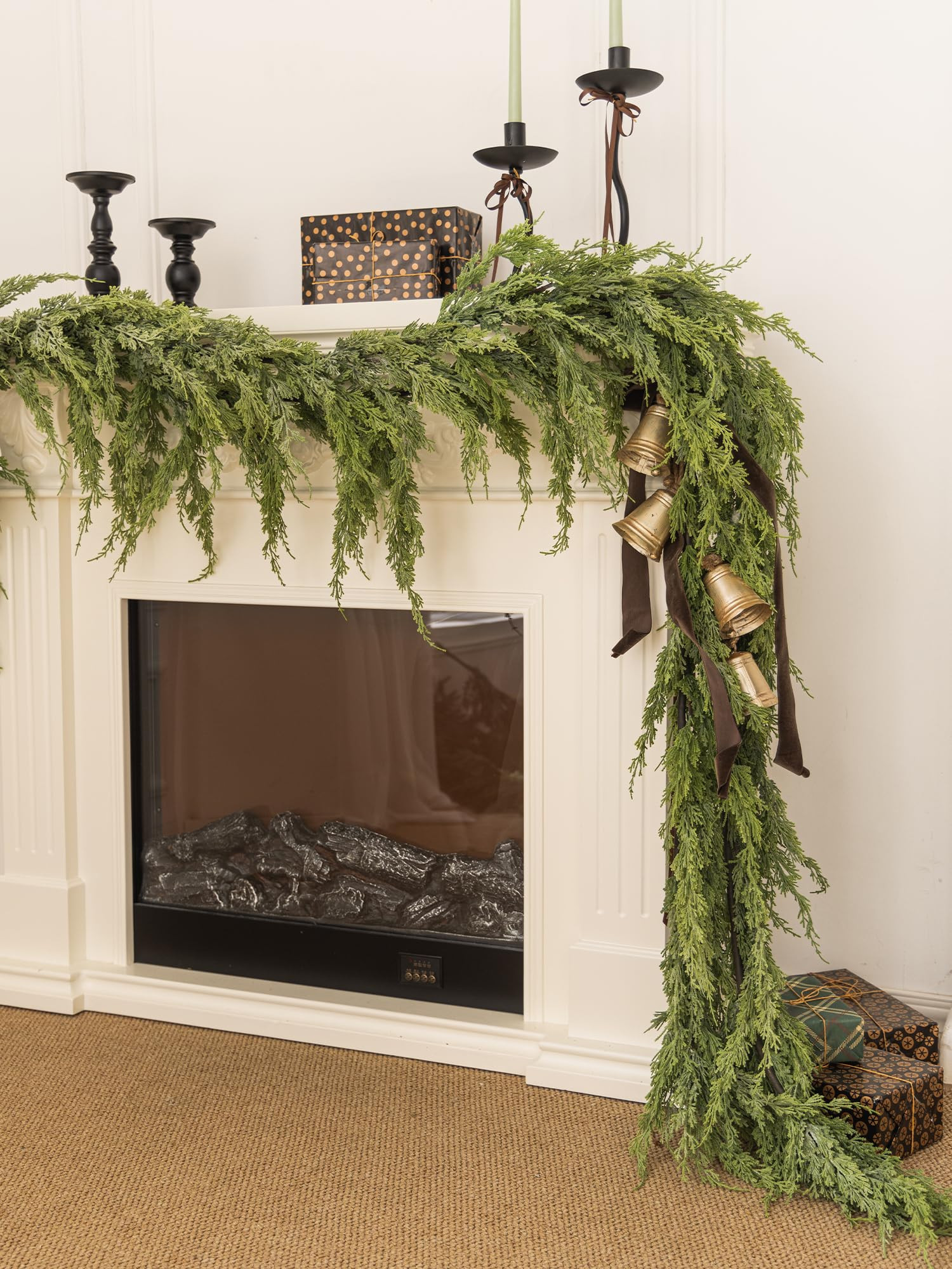 Artificial Xmas Garland Wreath - Green 2.75M-image-8f1fd9ee-4071-467f-b270-52c73b3a6b9e-267654