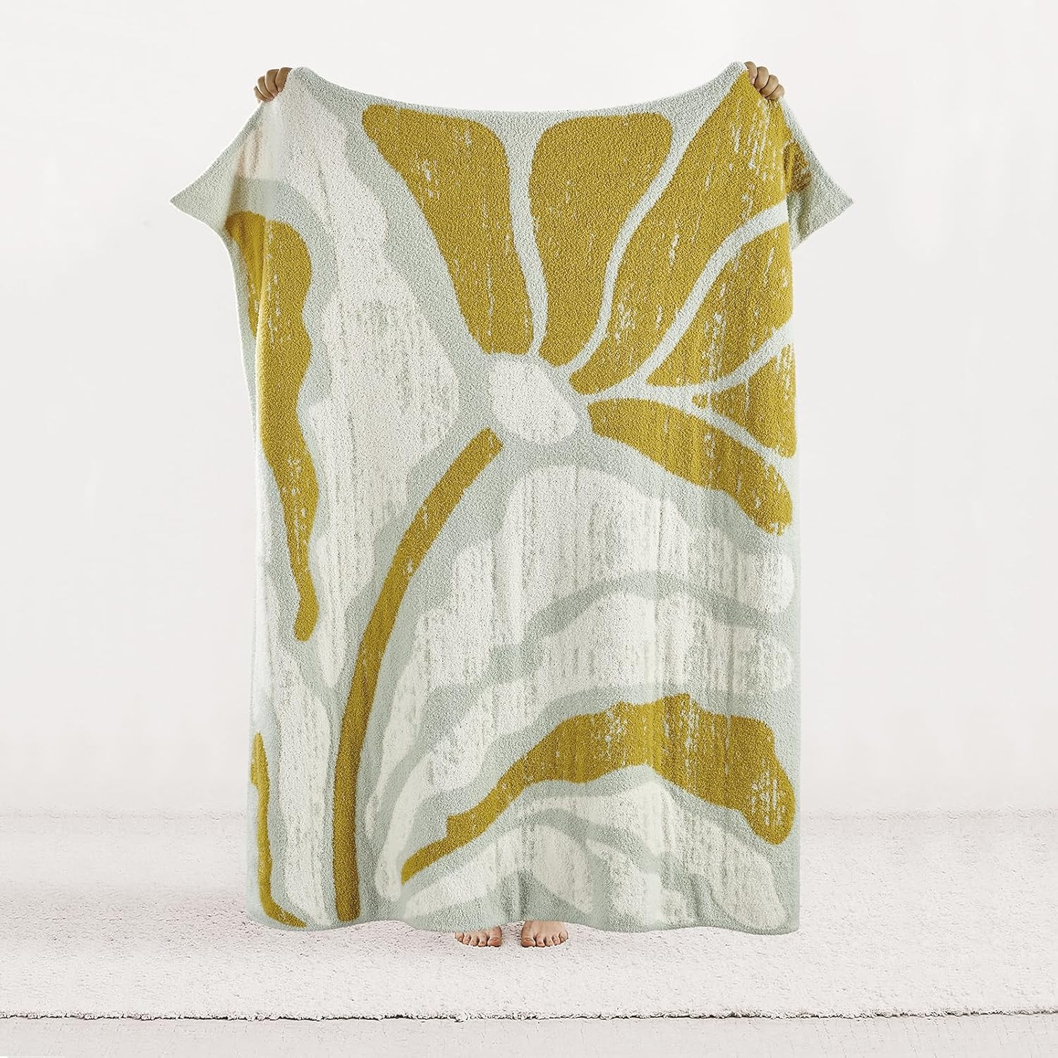 Ultra Soft Reversible Throw Blanket - (127x152cm, Lotus Yellow)-image-7ee72084-528c-45b4-8aeb-858dfb848d71-57625