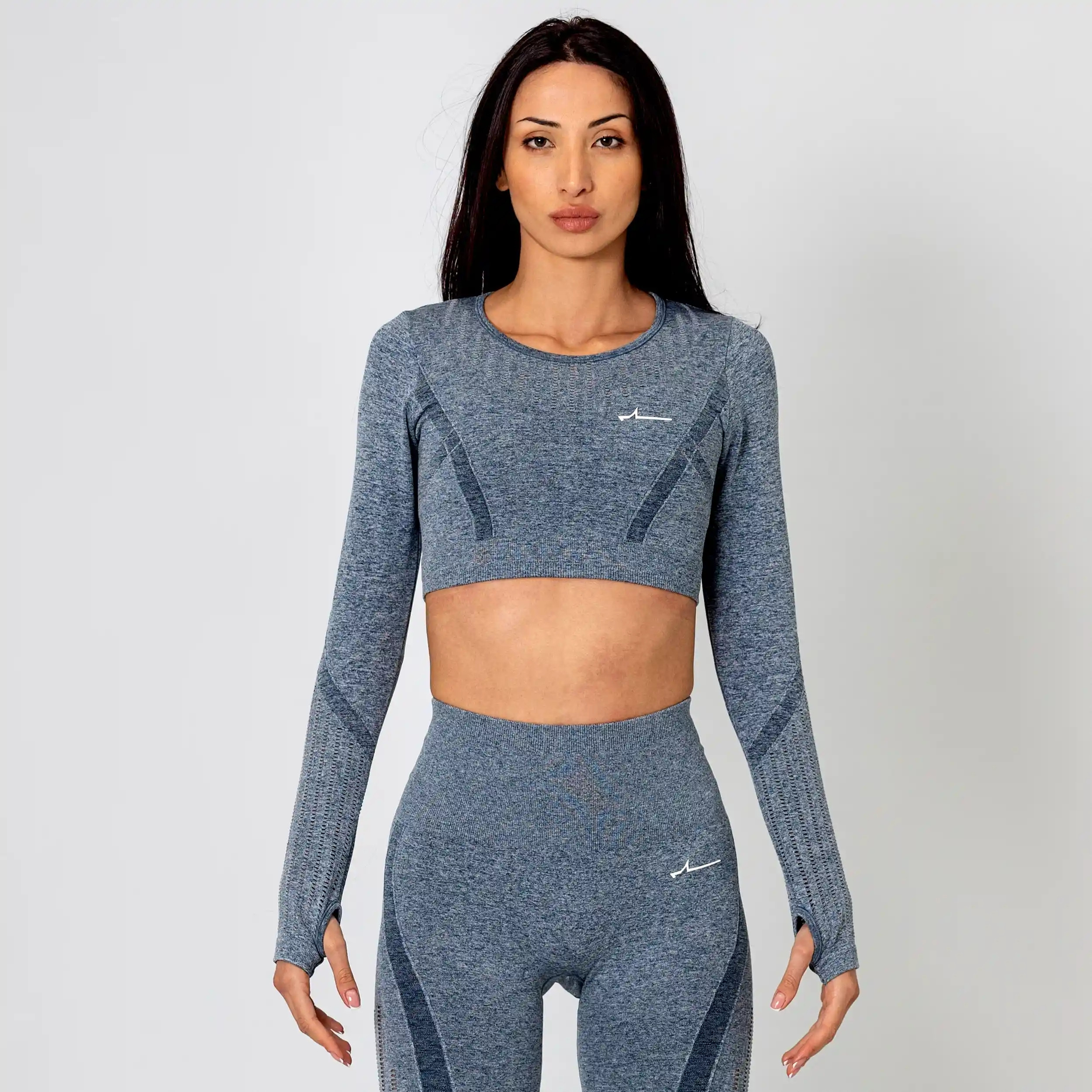 Forza Naadloze Crop Top - Steel Blue - Large-image-c356aeba-7391-4847-a5ef-41e0a471232a-3639