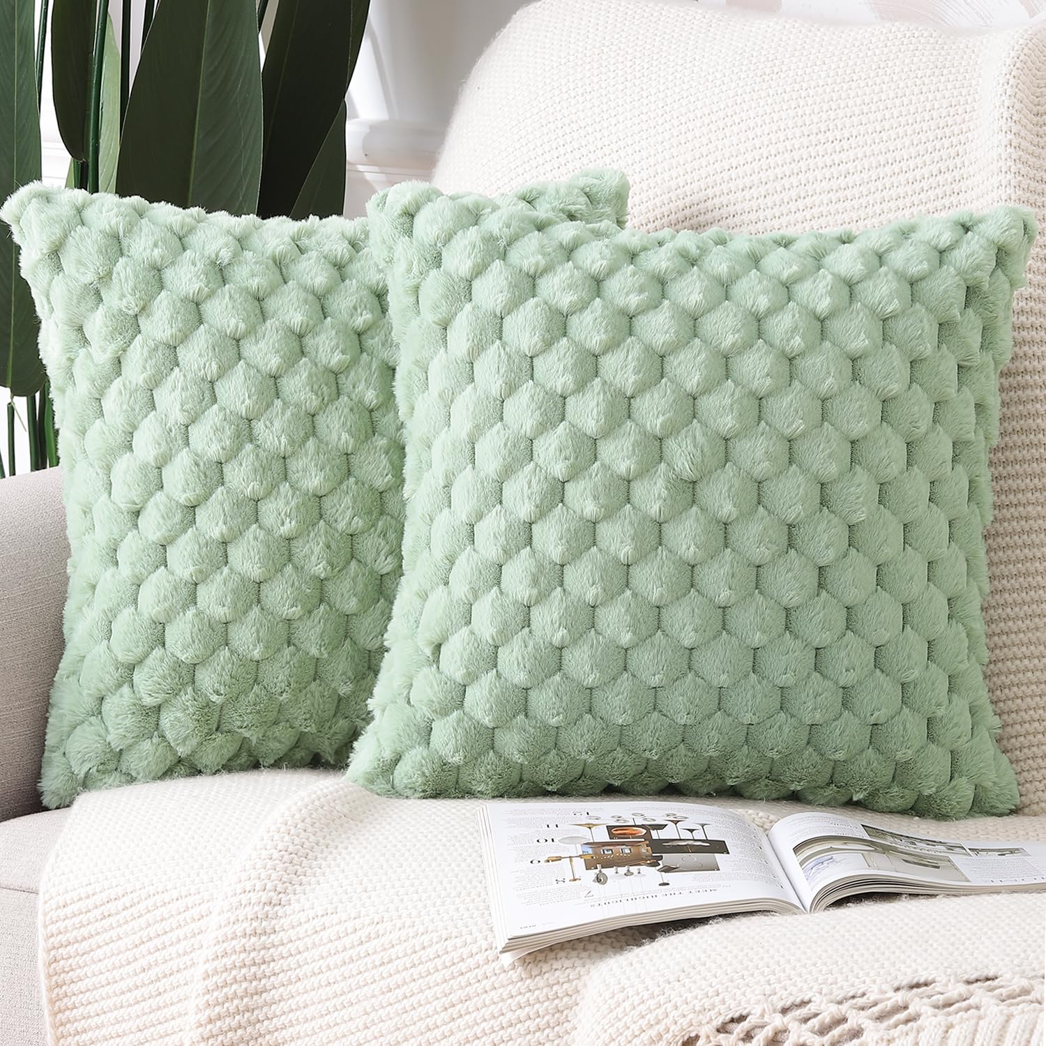 Faux Wool Cushion Covers Set of 2 - Sage Green 65x65 cm-image-518bbe78-ebe1-40c6-922b-a7d3a5730d0e-126008