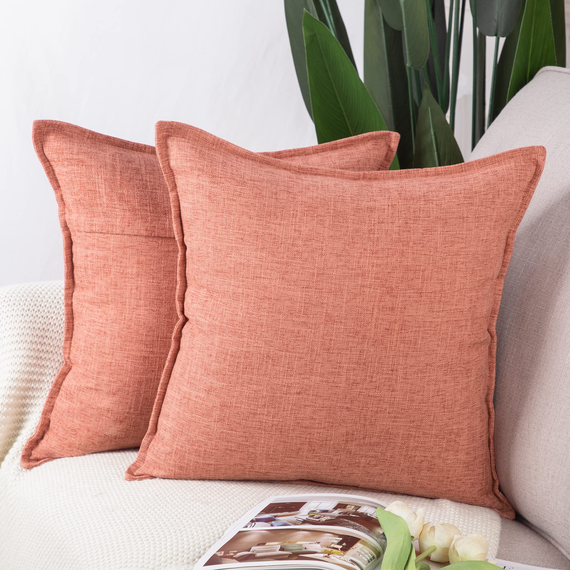 Set of 2 Linen Cushion Covers - Red 60x60 cm-image-08cc503e-f4a3-4892-9c88-79963f0e03e0-125999