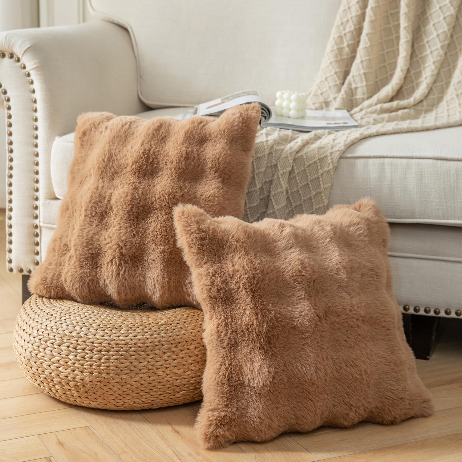 YAERTUN Pack of Brown Cushion Covers Inch Thick 2 16x16 40x40 cm Faux-image-1582b112-89cf-49af-b3d7-a2dbe40a8764-60348
