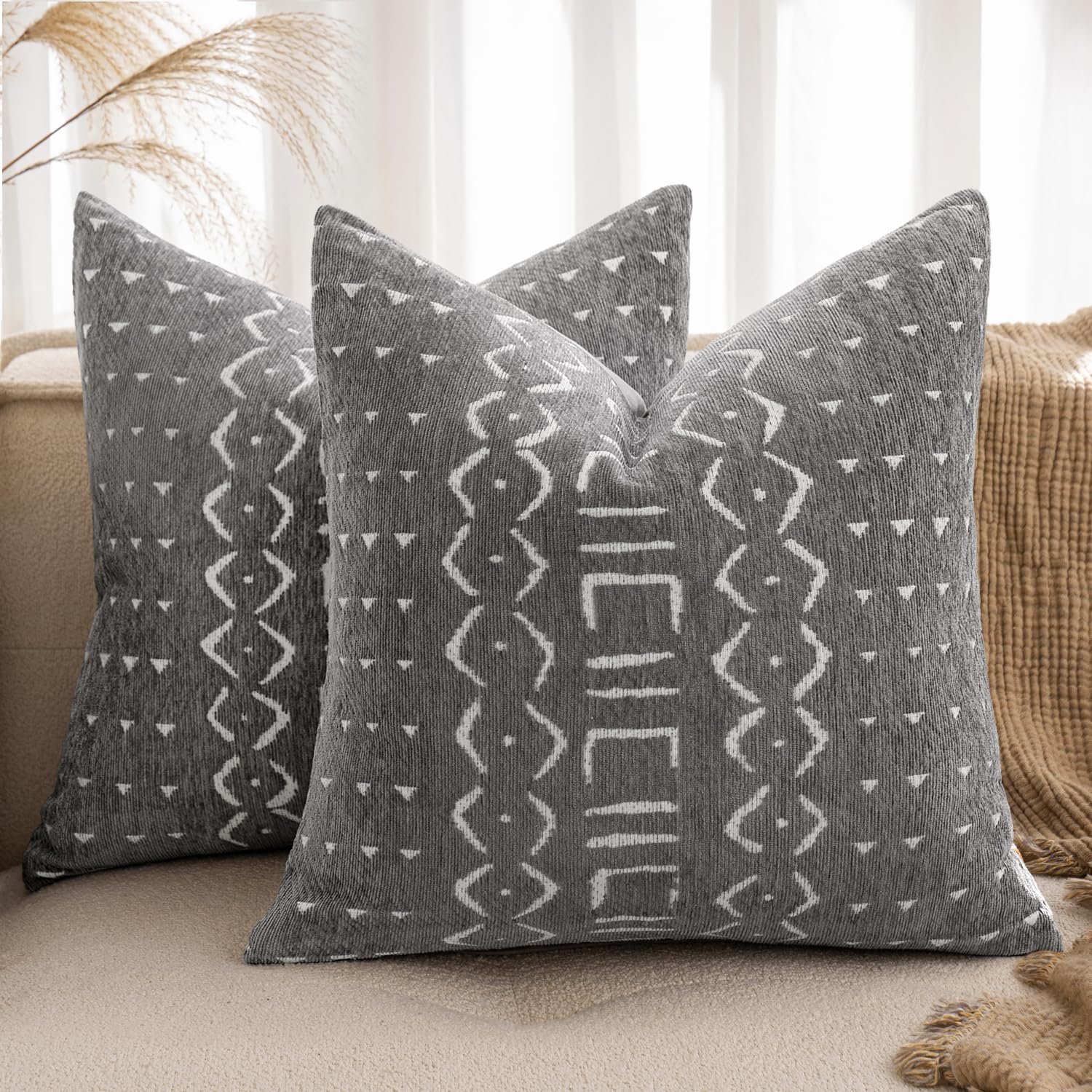 Modern Chenille Cushion Covers with Invisible Zip, 45x45cm, Set of 2, Light Grey - Ideal for Sofa & Bed