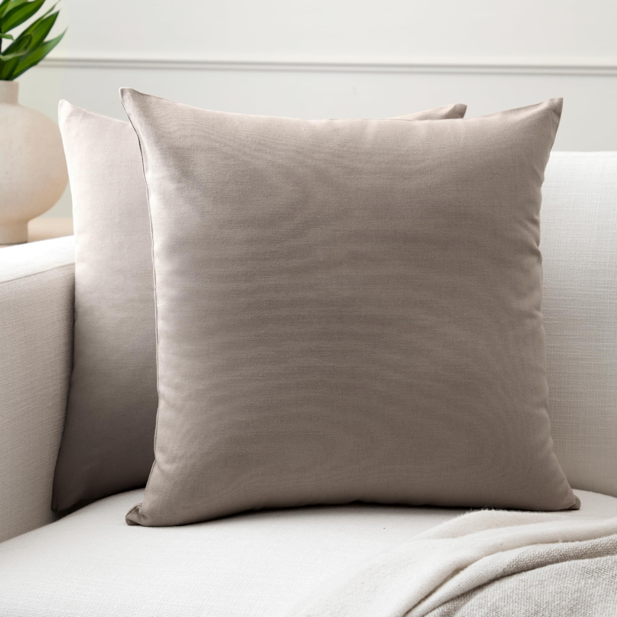Cotton Throw Pillow Covers Set of 2 - Beige 45x45 cm-image-dbaaa2d7-59ad-4c37-b1db-9bb9ba52ac84-95401