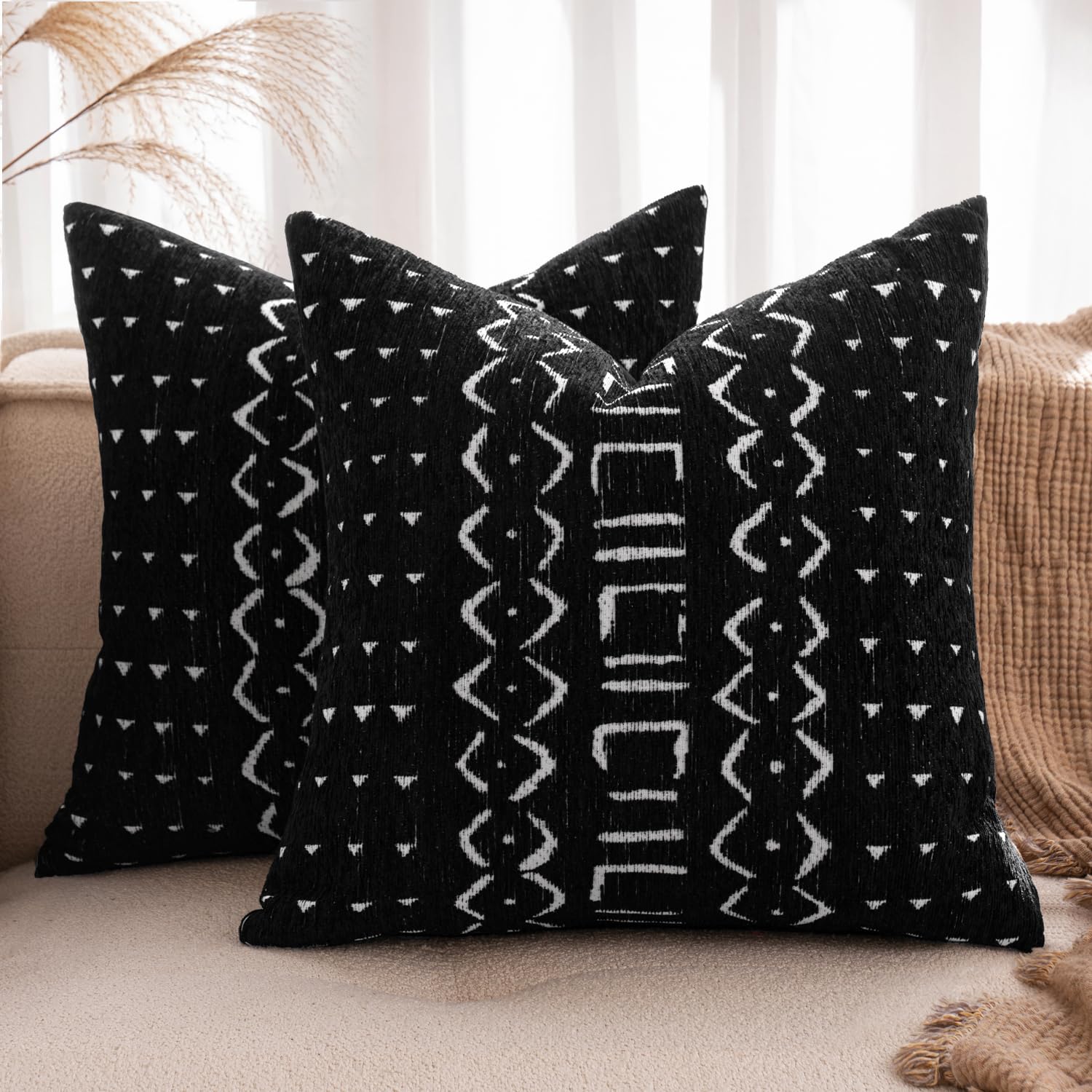 Luxurious Chenille Cushion Covers 40x40cm, 2 Pack - Hidden Zip, Soft Polyester Fabric, Ideal for Sofa & Bed